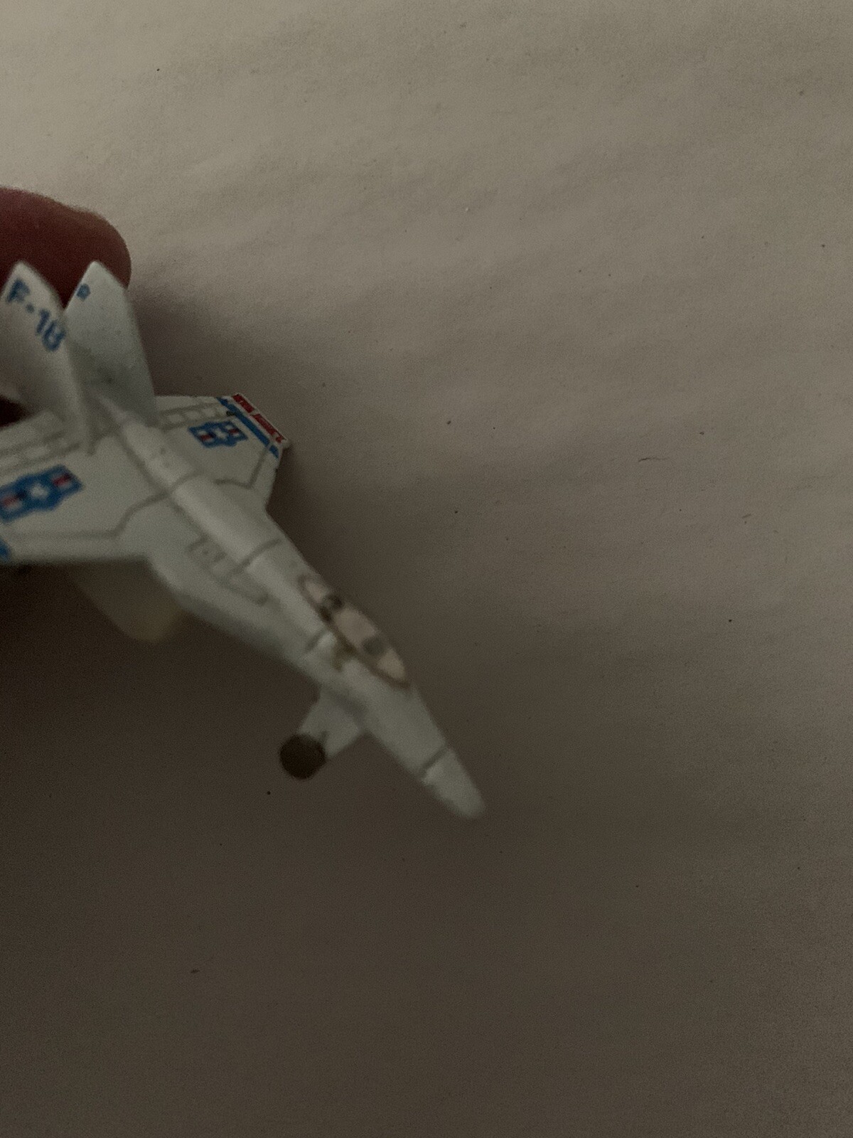 4 Diecast type airplanes