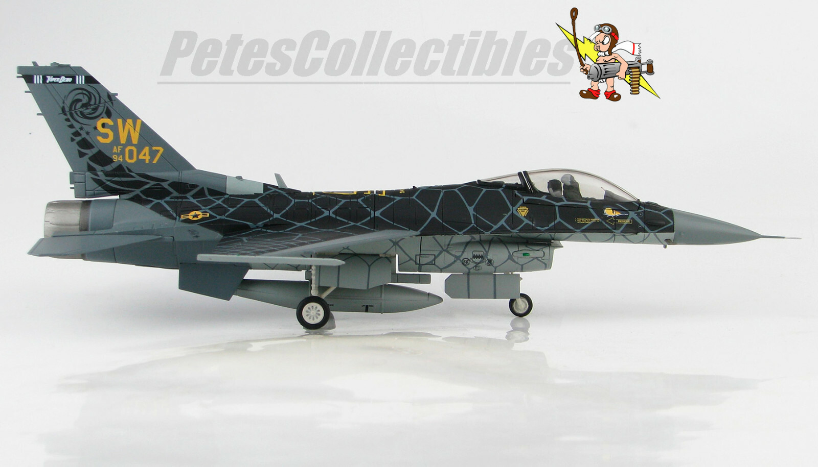 Hobby Master HA3883 Lockheed F-16C Falcon USAF Demo Team Venom Paint Scheme 1:72
