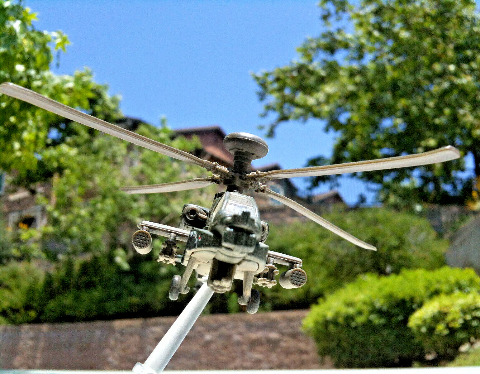 Corgi Hughes AH-64 Apache Helicopter US Army 3rd Infantry Iraqi Freedom 1:120