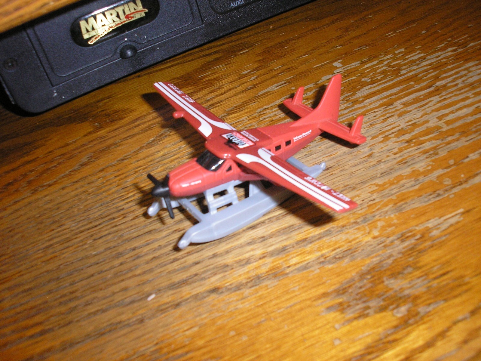 NICE Matchbox 4 3/4″ Wide Cessna Caravan Volcano Seaplane Airplane Red Free SHIP