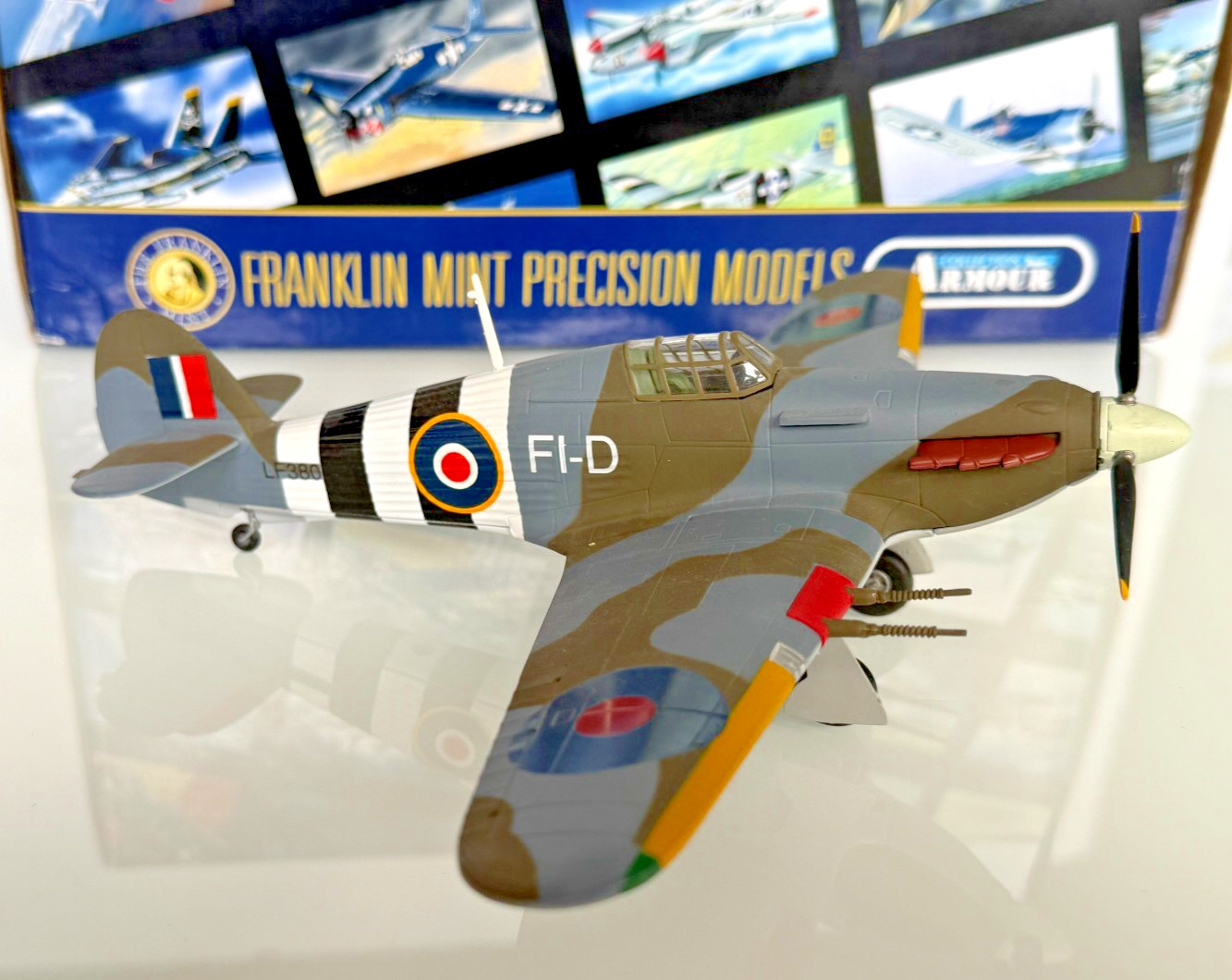 Franklin Mint Armour Collection 1:48 Hurricane Mk.II-C LF380 No.83 OTU B11C991
