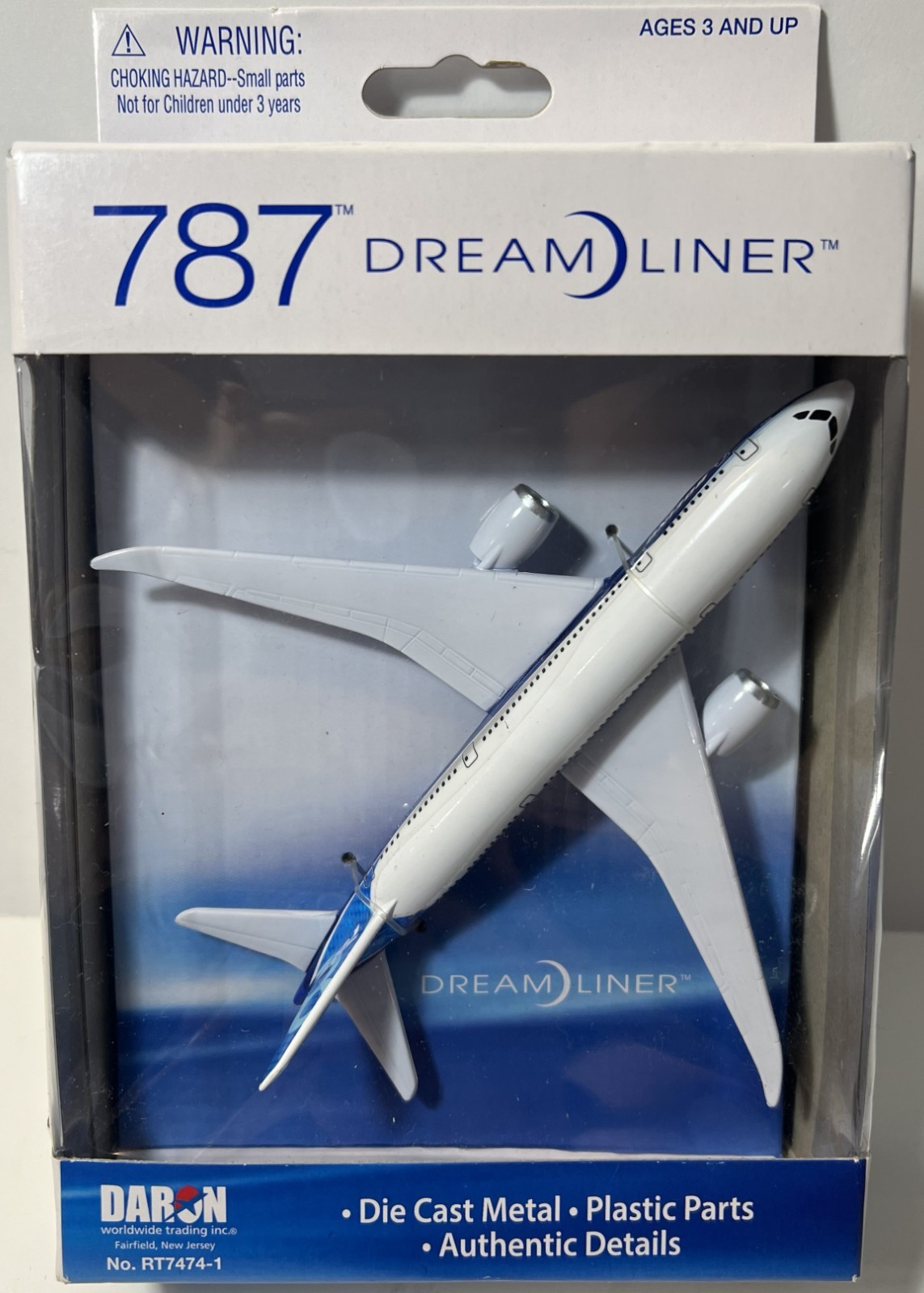 Boeing 787 DreamLiner Airplane 5″ Wingspan Daron Toys Die-cast