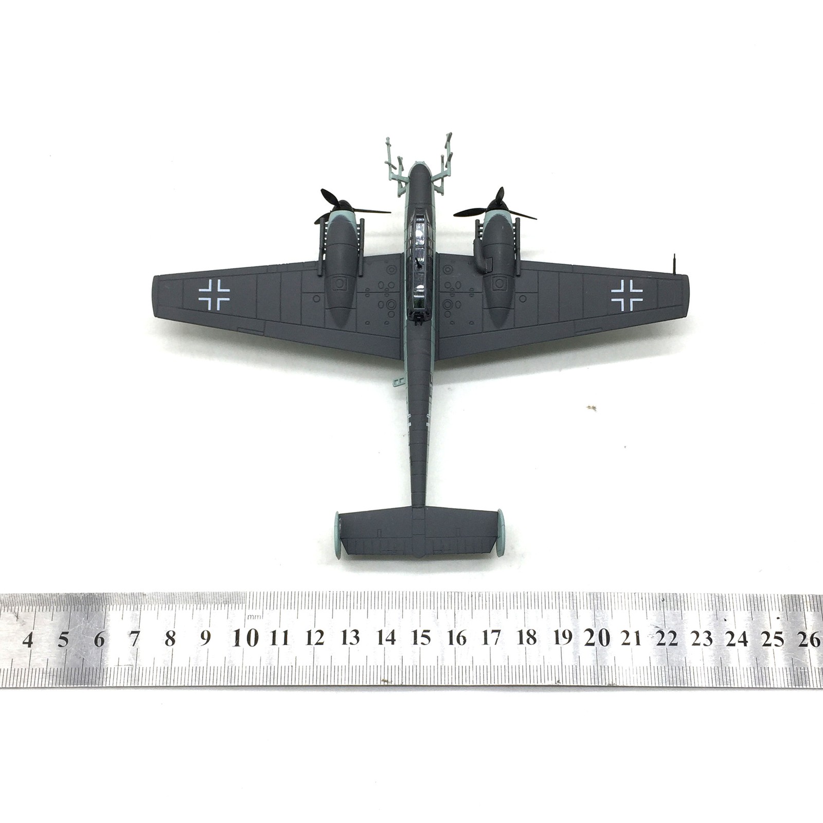 WWII German Bf-110 G-4 Night Fighter Plane Model 1:100 Alloy Military Ornaments