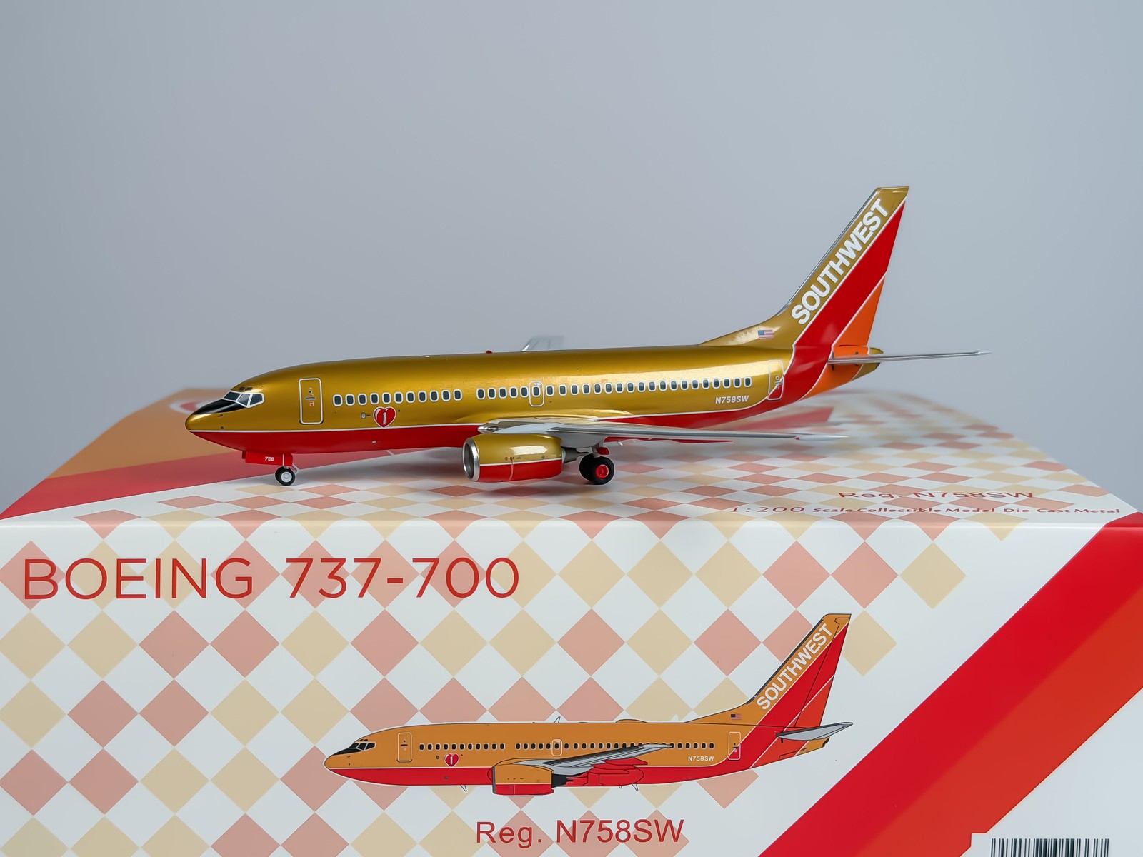 Southwest Airlines Boeing 737-700 1:200 NG Models N758SW (05033)