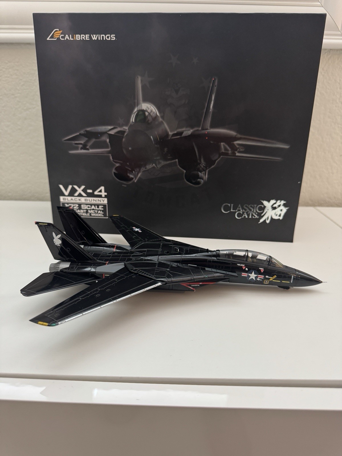 CALIBRE WINGS CA721408 1/72 F-14A VX-4 BLACK BUNNY