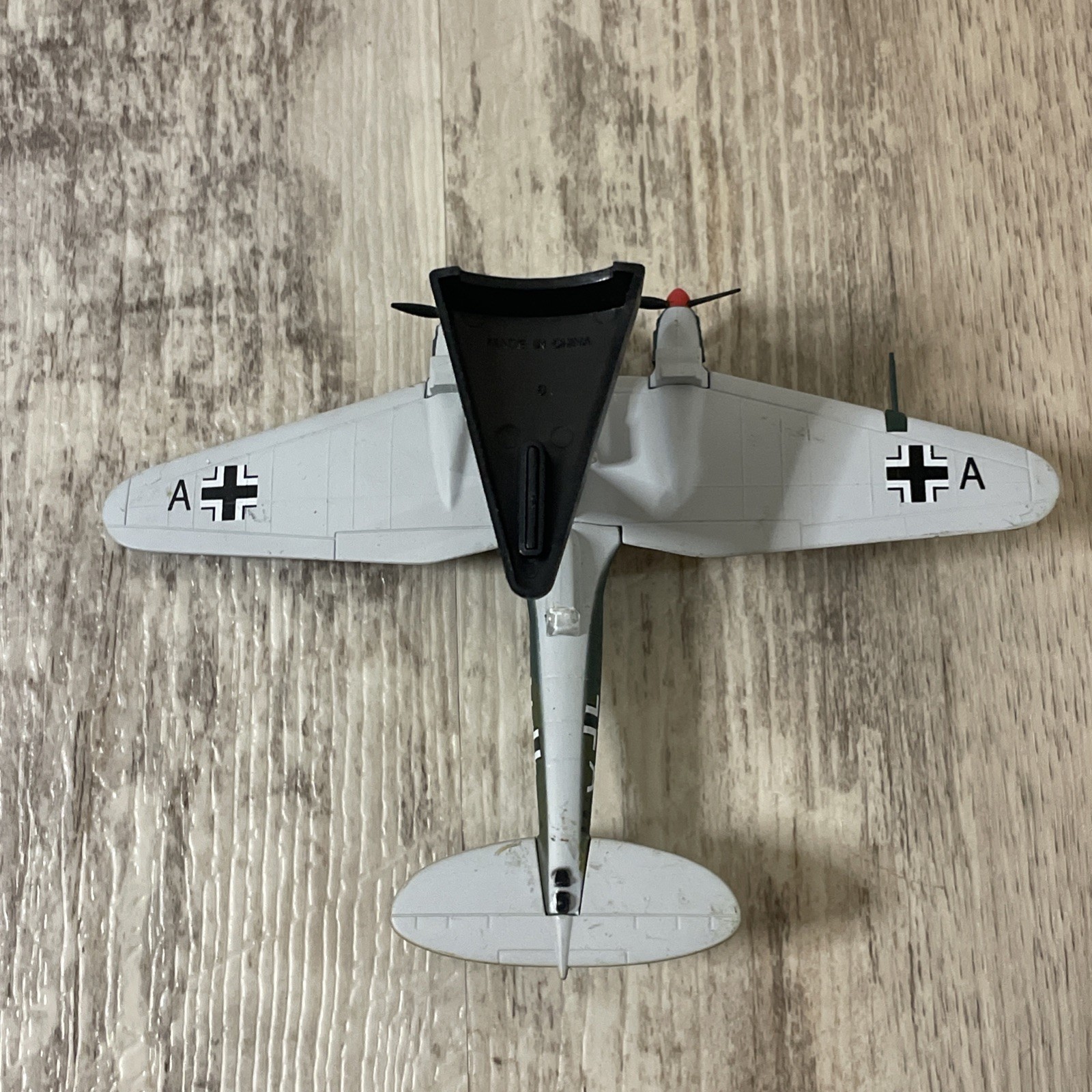 Atlas Editions 1:144 Scale Heinkel He111 H-6 Germany – See Photos