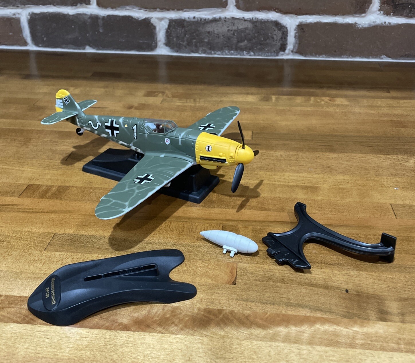 Yat Ming 1:48 WWII Series Messerschmitt BF109 Diecast