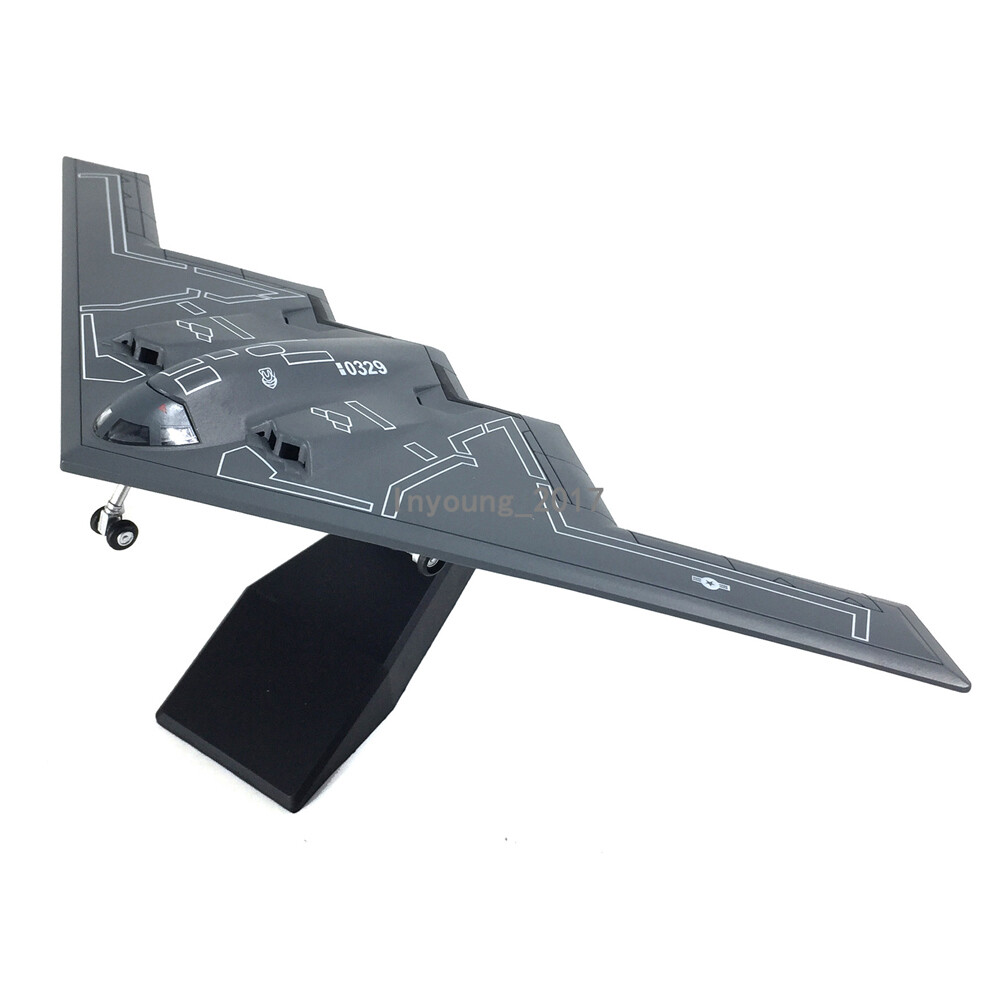 1:200 Northrop Grumman B-2A Spirit Stealth Bomber 2004 Diecast Airplane Model
