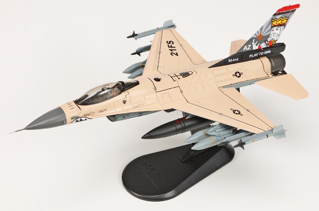 Hobby Master 1/72 F-16V Fighting Falcon Airplane #93-0814 USAF 56th OG, 21st FS