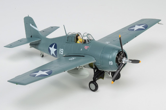 Hobby Master 1/48 F4F-4 Wildcat White 19 USN VF-10