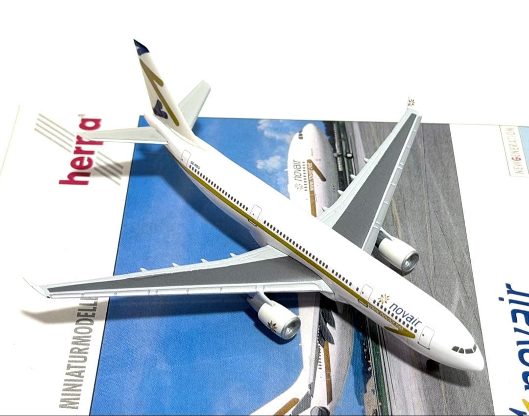 Herpa 1/500 Airbus A330200 Miniature Model SERBG Not specified