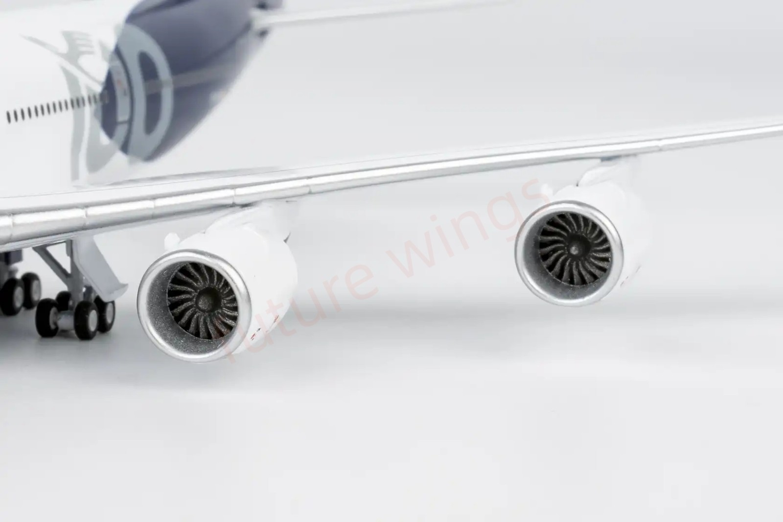 1:400 NG Models NG78046 Lufthansa Airlines B747-8i D-ABYN+Free Tractor