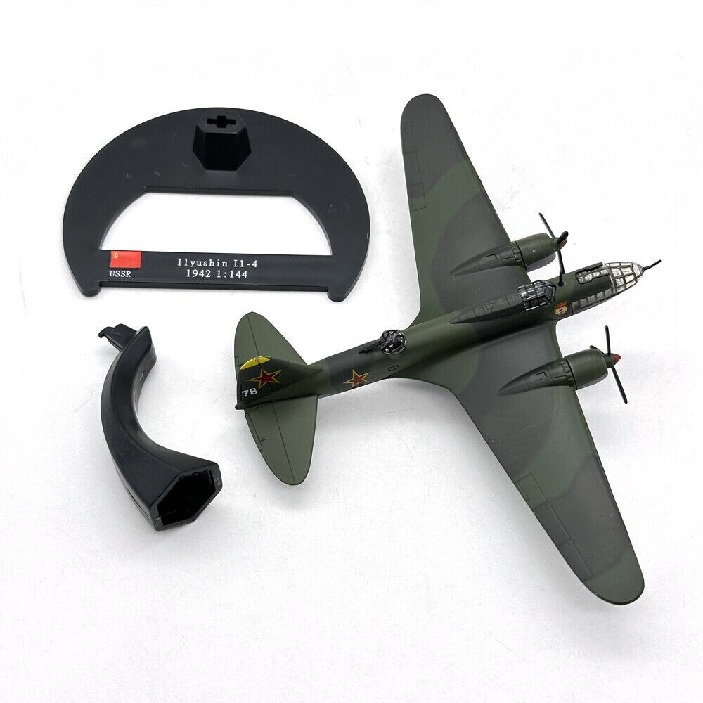 1:144 WW2 Soviet Ilyushin IL-4 Bomber Aircraft Model Diecast Military Collection
