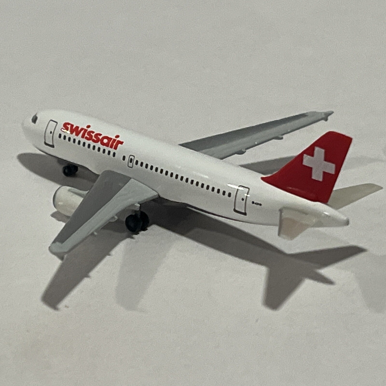 1:500 Herpa Swissair Swiss Airlines Airbus A319 Jet Scale Model Wings Airplane
