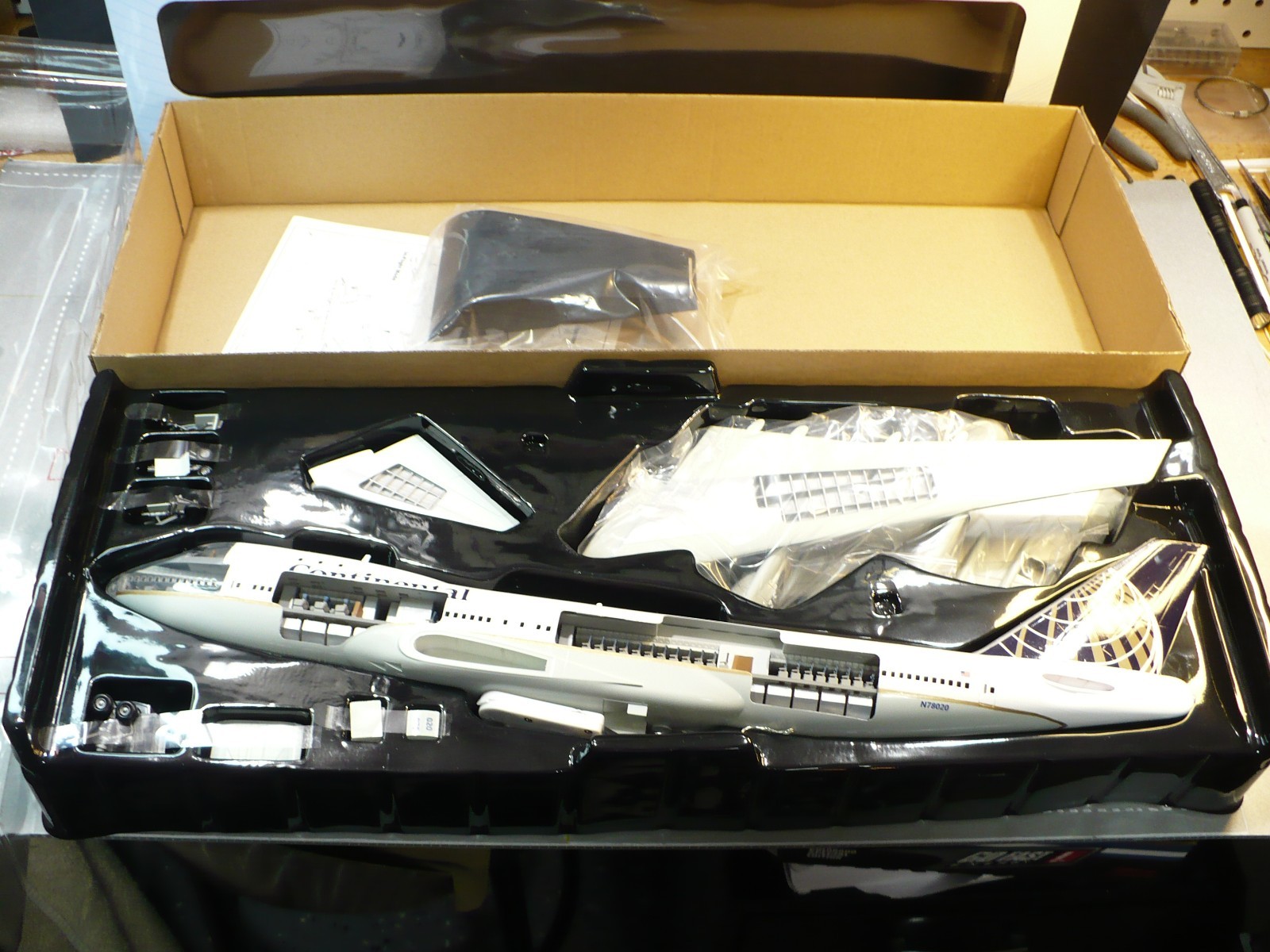 1:144 Dragon Project Cutaway CUSTOM Continental Boeing 747-100 N78020