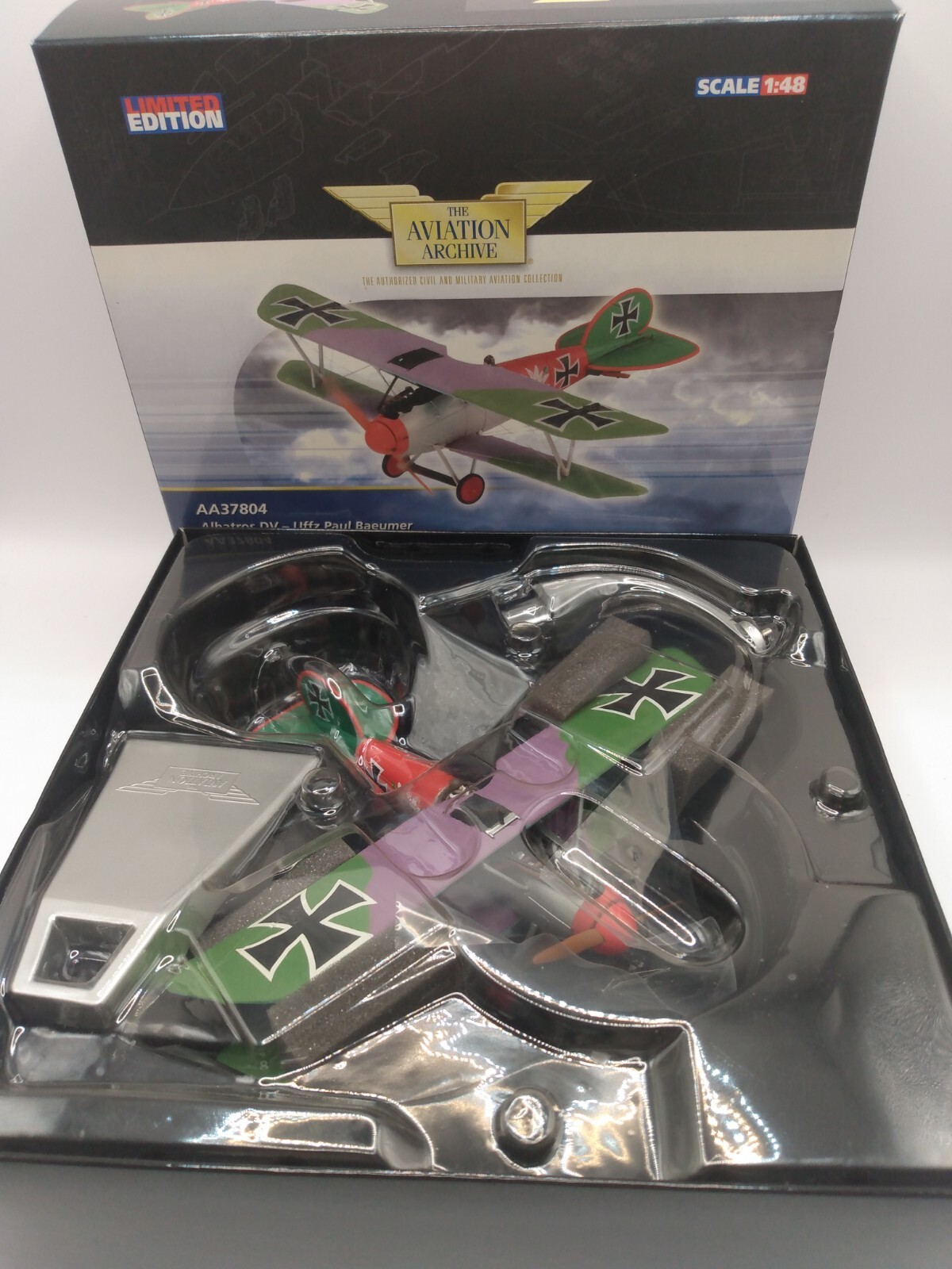 Corgi 1/48 Albatros DV Uffz Paul Baeumer AA37804 Die-Cast Model