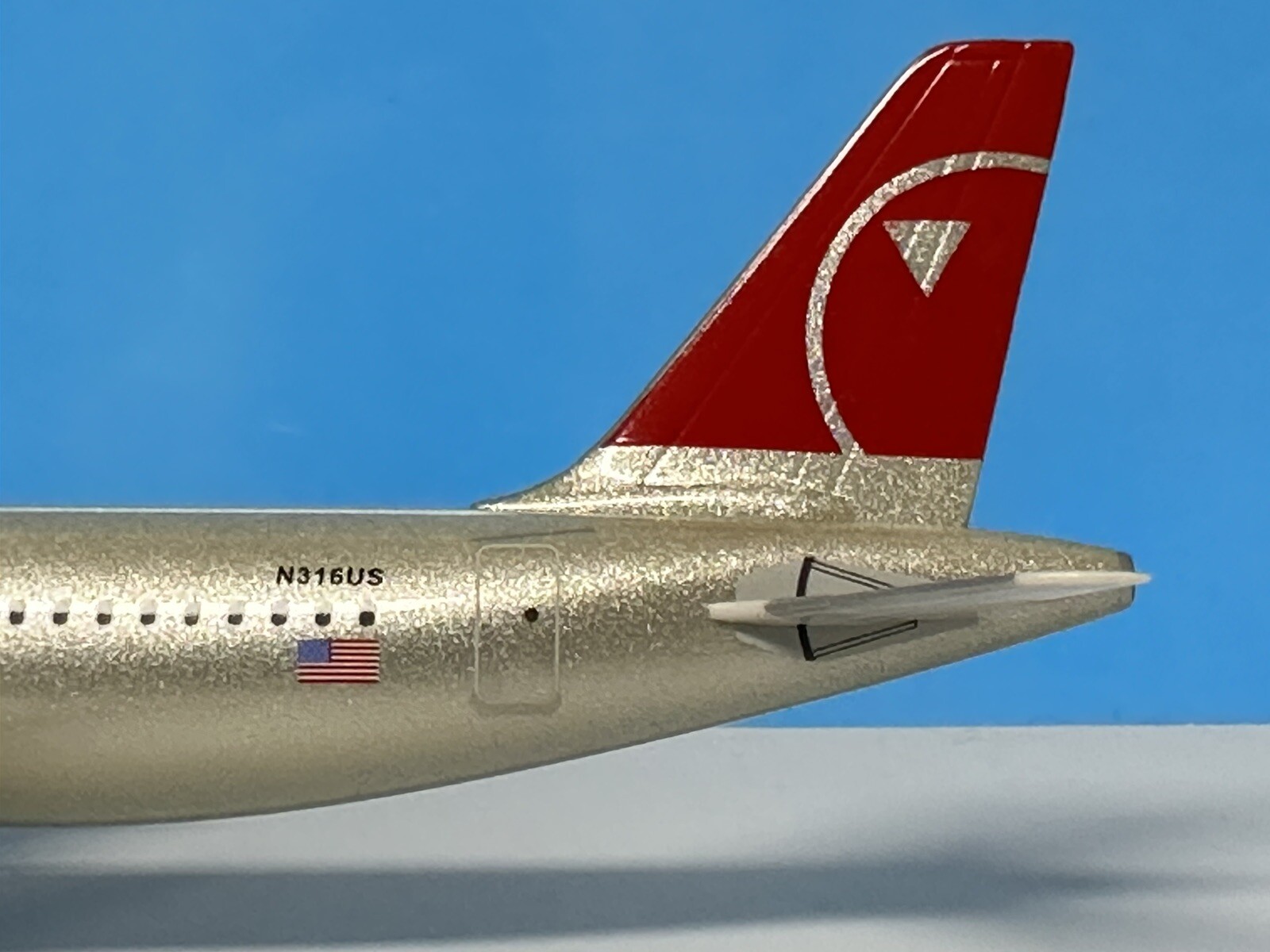 NWA Northwest Airlines Airbus A320 N316US StarJets 1/200