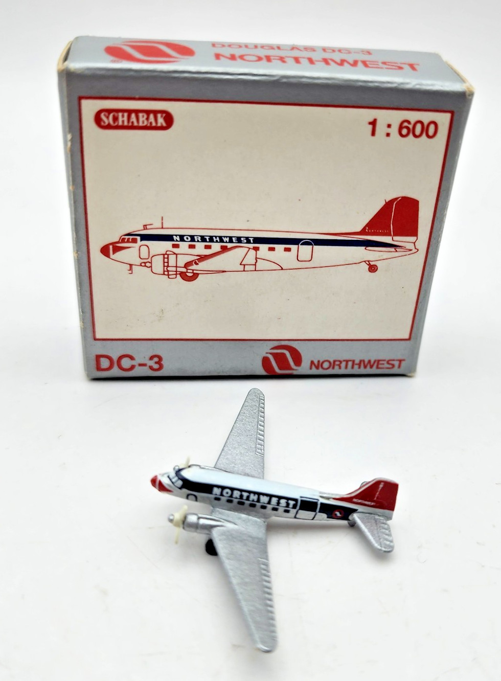 Schabak 1:600 Diecast Airplane Nr.932/37 Douglas DC-3 Northwest. with Box