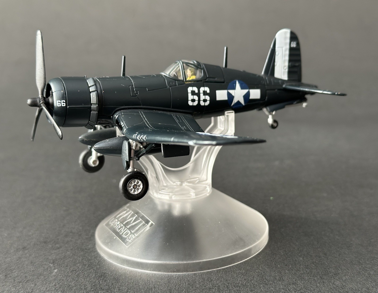 Corgi 1:72 WWII US Navy F4U-1D Corsair Fighter Plane VF-10 USS Intrepid Diecast