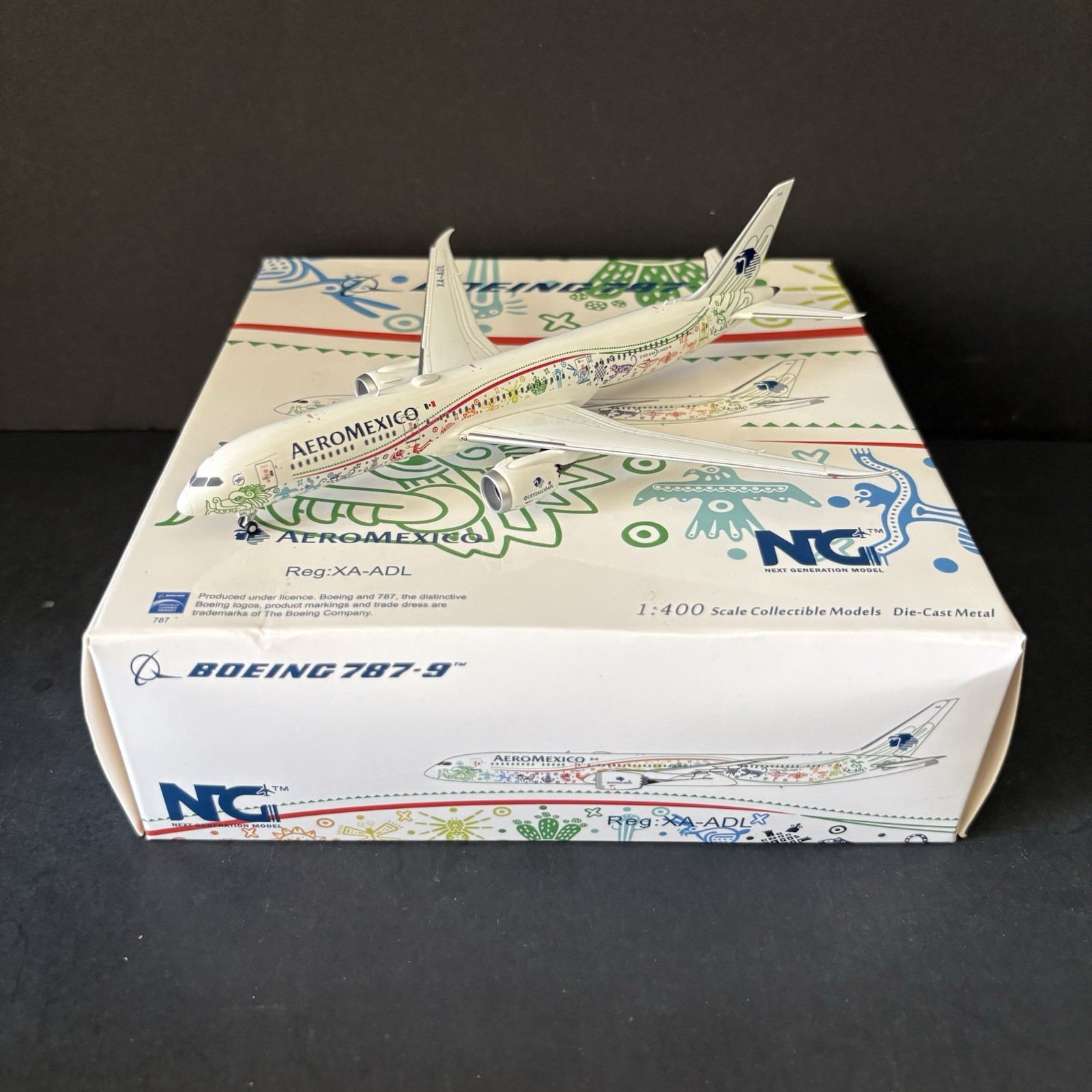 NG Models 1:400 AeroMexico Boeing 787-9 Dreamliner Quetzalcoatl XA-ADL 55012