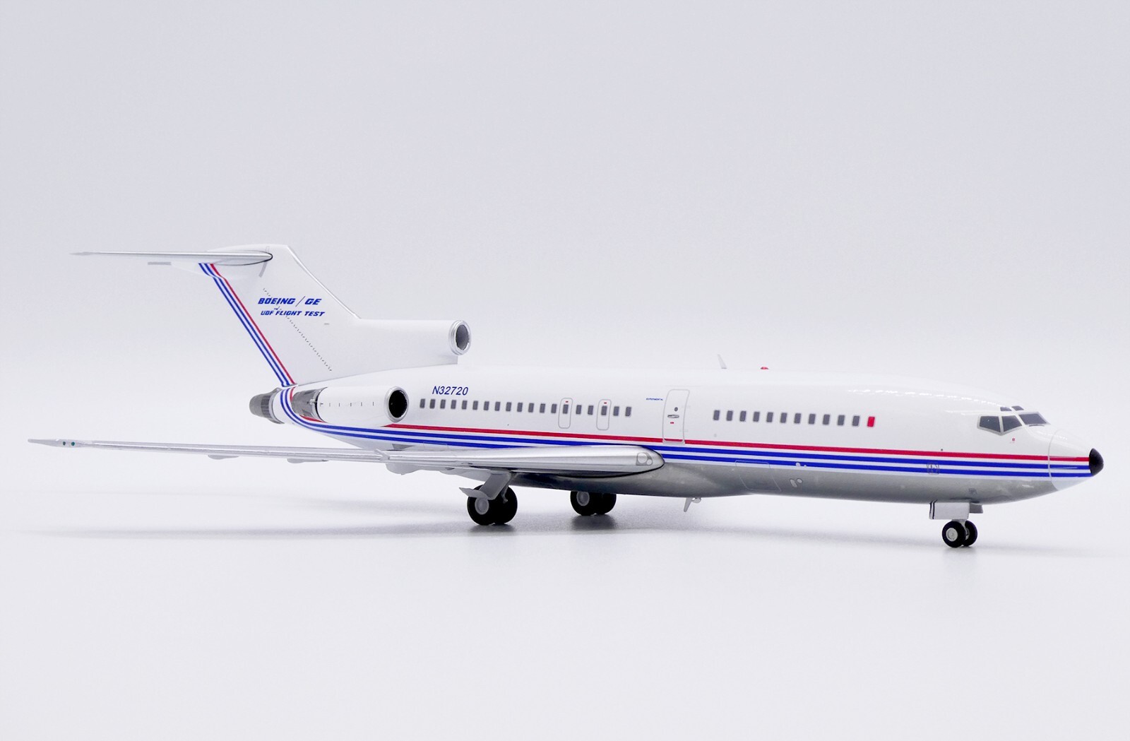Boeing (Flight Test Fantasy) / Boeing 727-100 / N32720 / XX20414 / 1:200
