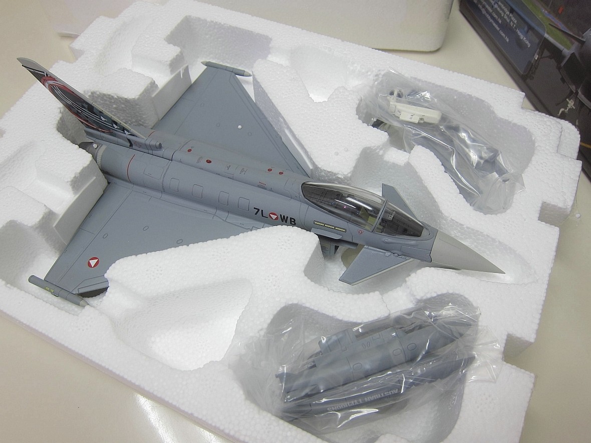 Hobby Master 1/72 Eurofighter Typhoon Austrian Air Force