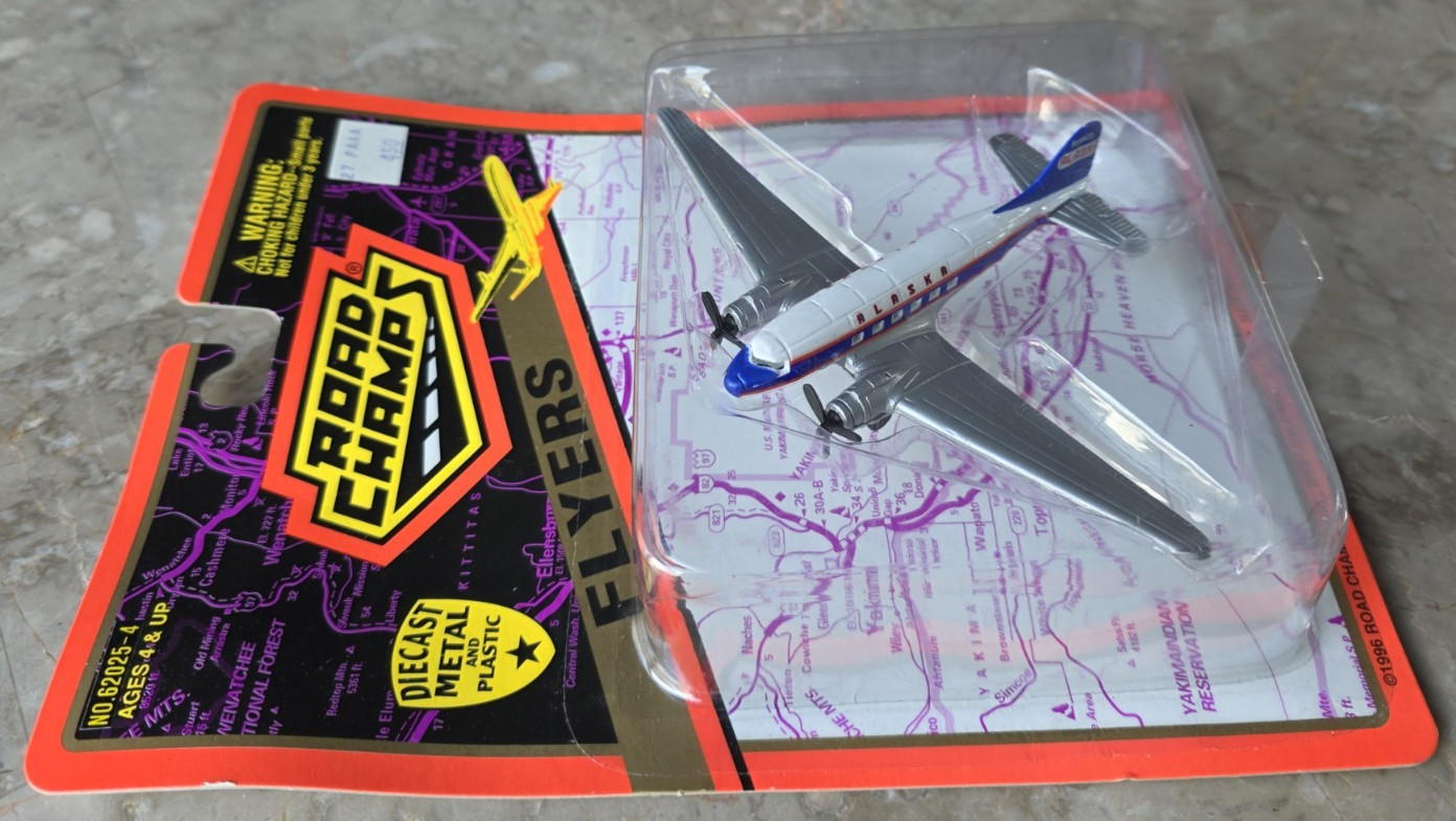 Vintage New 1996 Road Champs Flyers Diecast DC-3 Alaska Airlines 62025-4 NIP