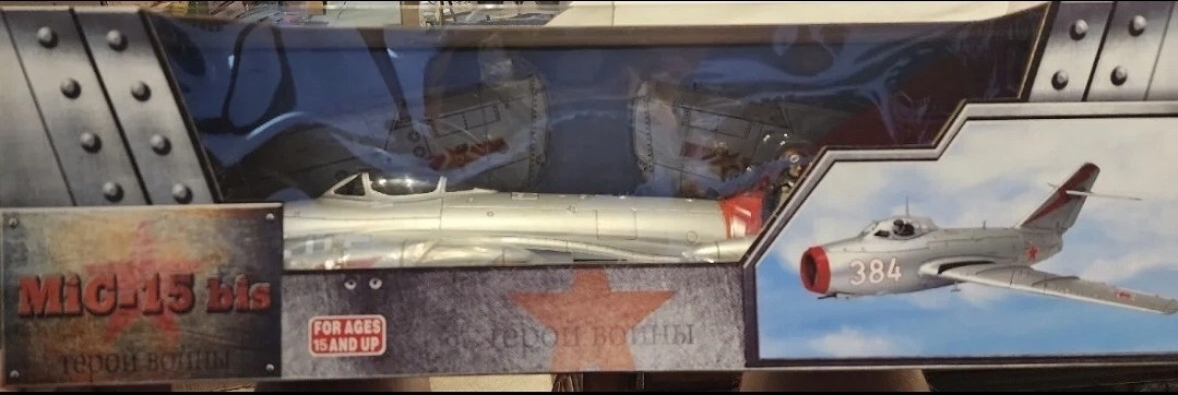 Merit International 1:18 Scale Mig-15 bis