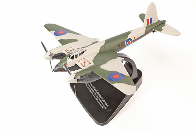 Oxford Diecast 1/72 Mosquito NF.Mk II Airplane DZ230 RAF No.23 Sqn