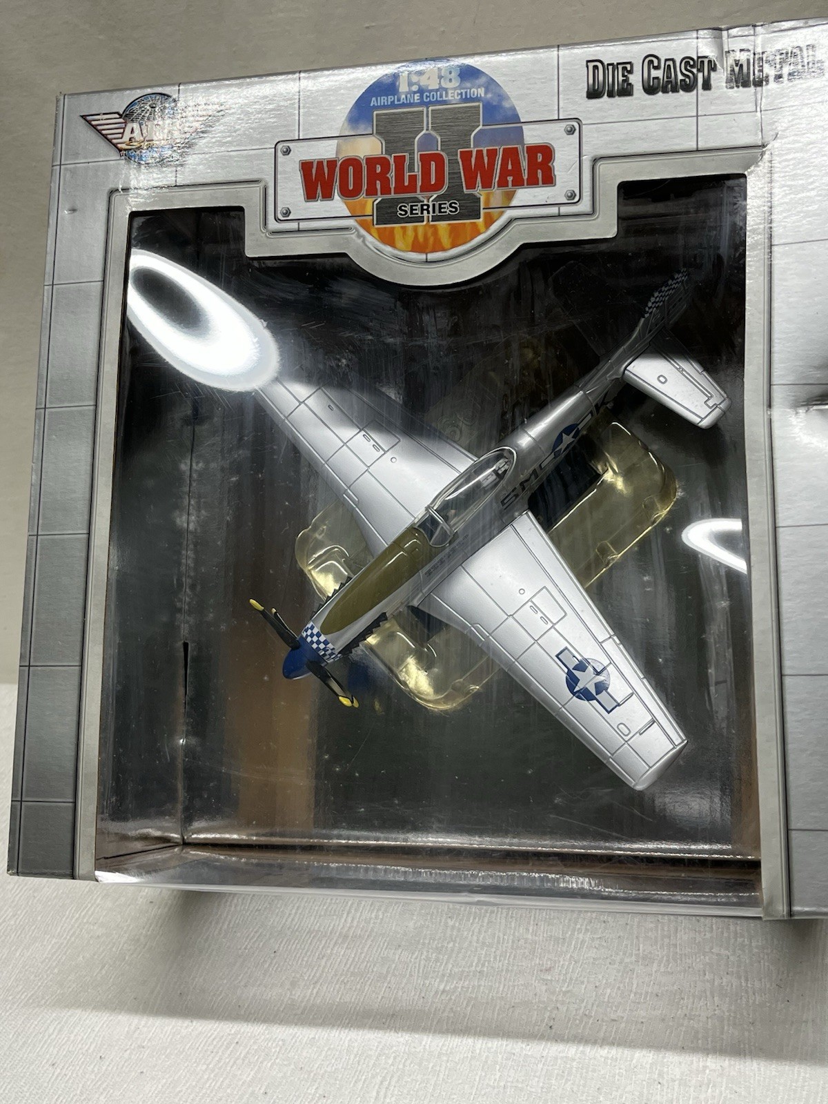 Air Legends 99018 World War II Series P-51D Mustang Airplane Diecast 1:48