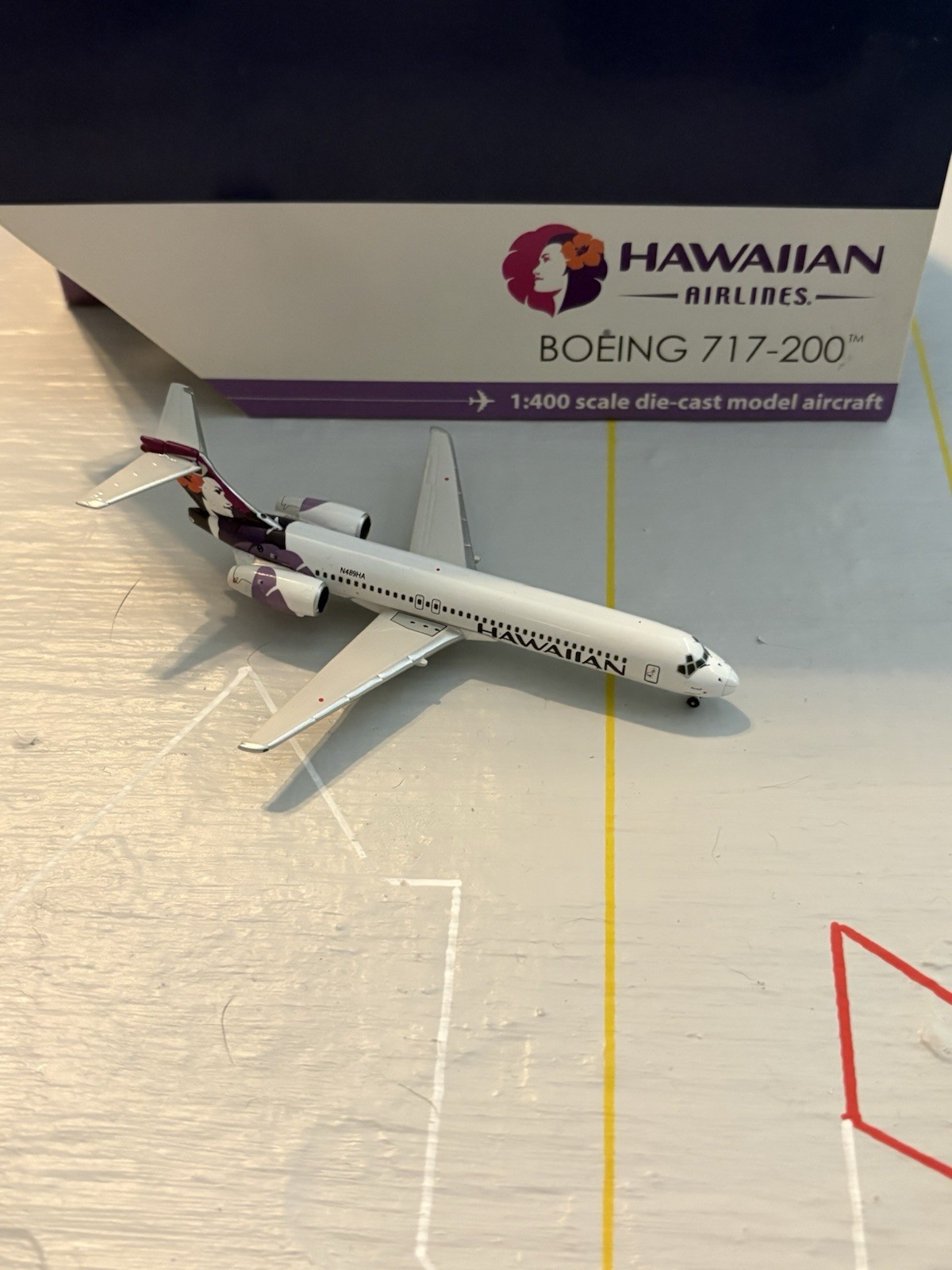 Gemini Jets Hawaiian Airlines 717 1:400 Scale model Old Livery