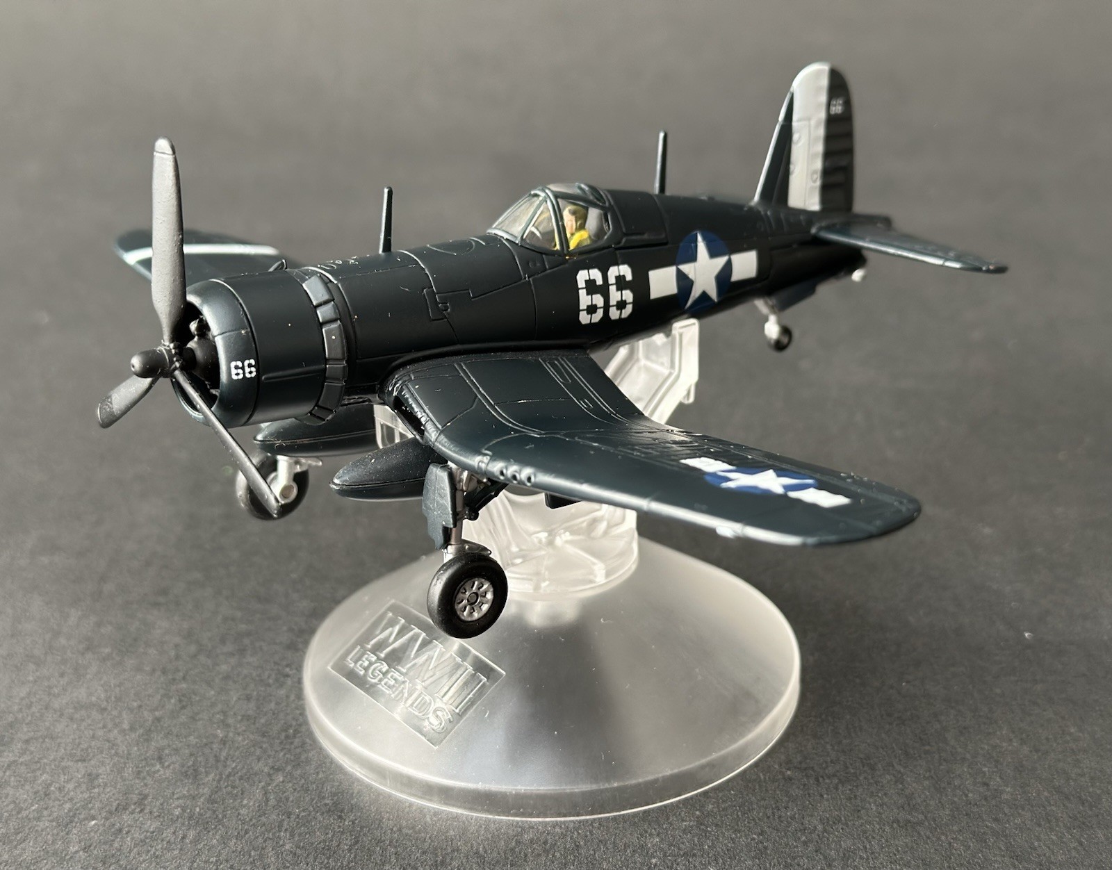 Corgi 1:72 WWII US Navy F4U-1D Corsair Fighter Plane VF-10 USS Intrepid Diecast