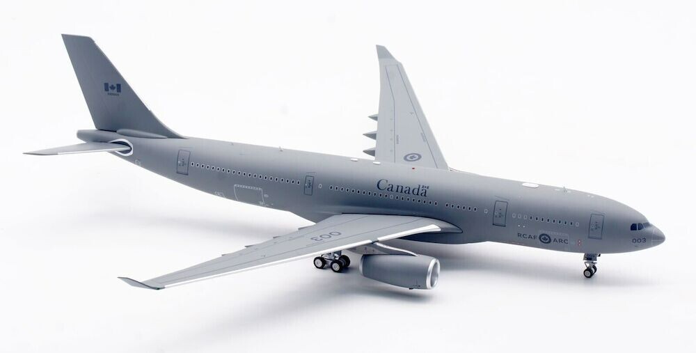 1:200 IF200 Canada Air Force Airbus CC-330 330003 w/stand