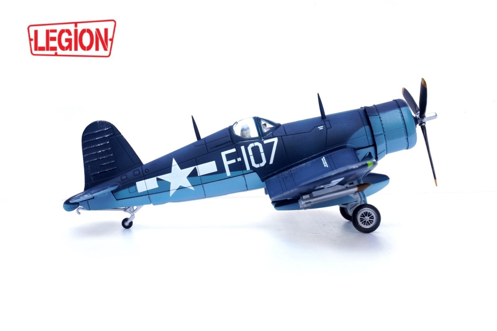 Legion Models 14619LB – 1:72 F4U-1A Corsair Captain P.C. Delong 1945