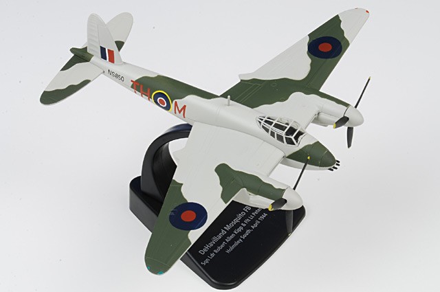 Oxford Diecast 1/72 Mosquito FB.Mk VI Black Rufe RCAF No.418 Sqn