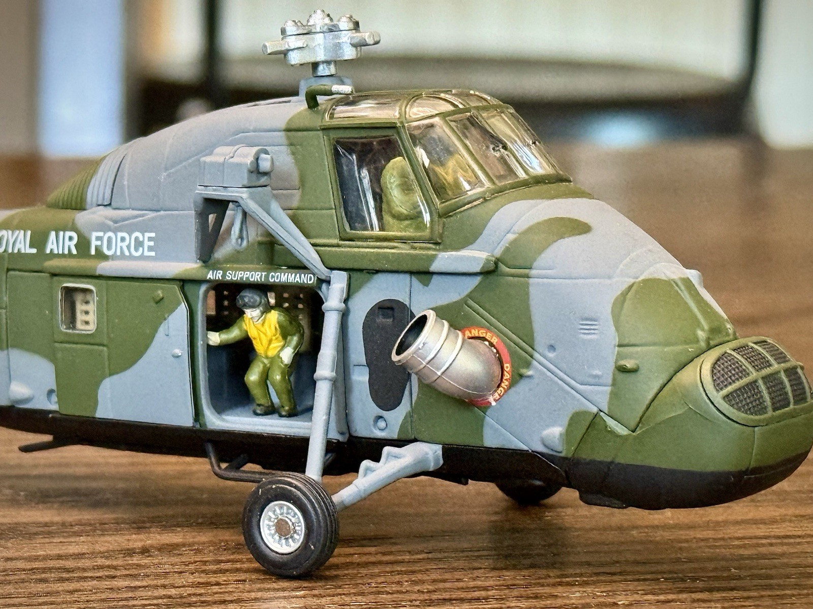 Corgi AA37603 Westland Wessex HC.2 – No.72 Squadron, RAF Odiham, Hants.,1970