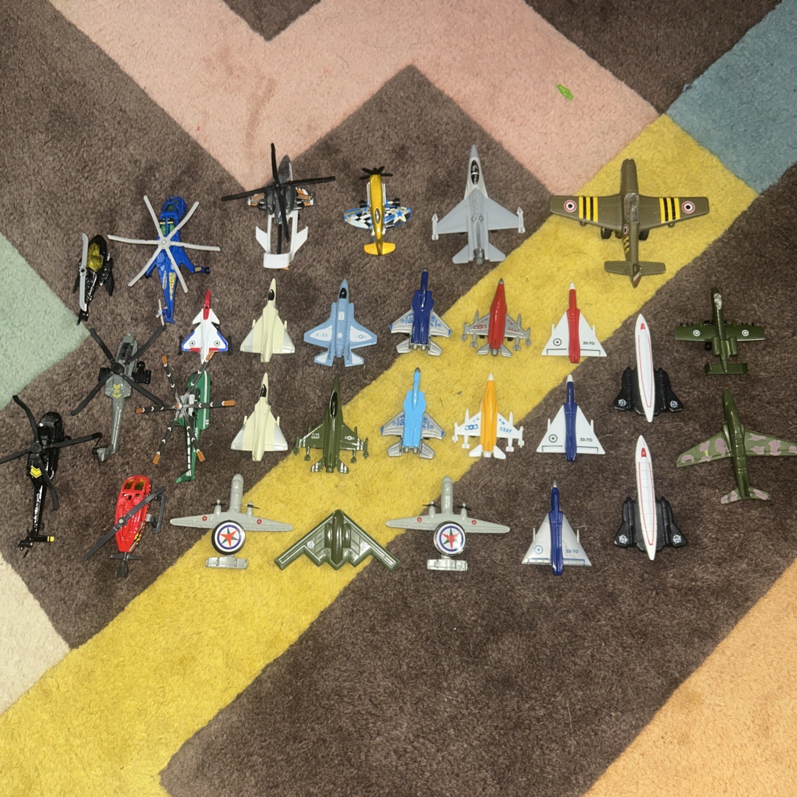 29 Diecast / Plastic Planes & Helicopters Assorted Mixed Military