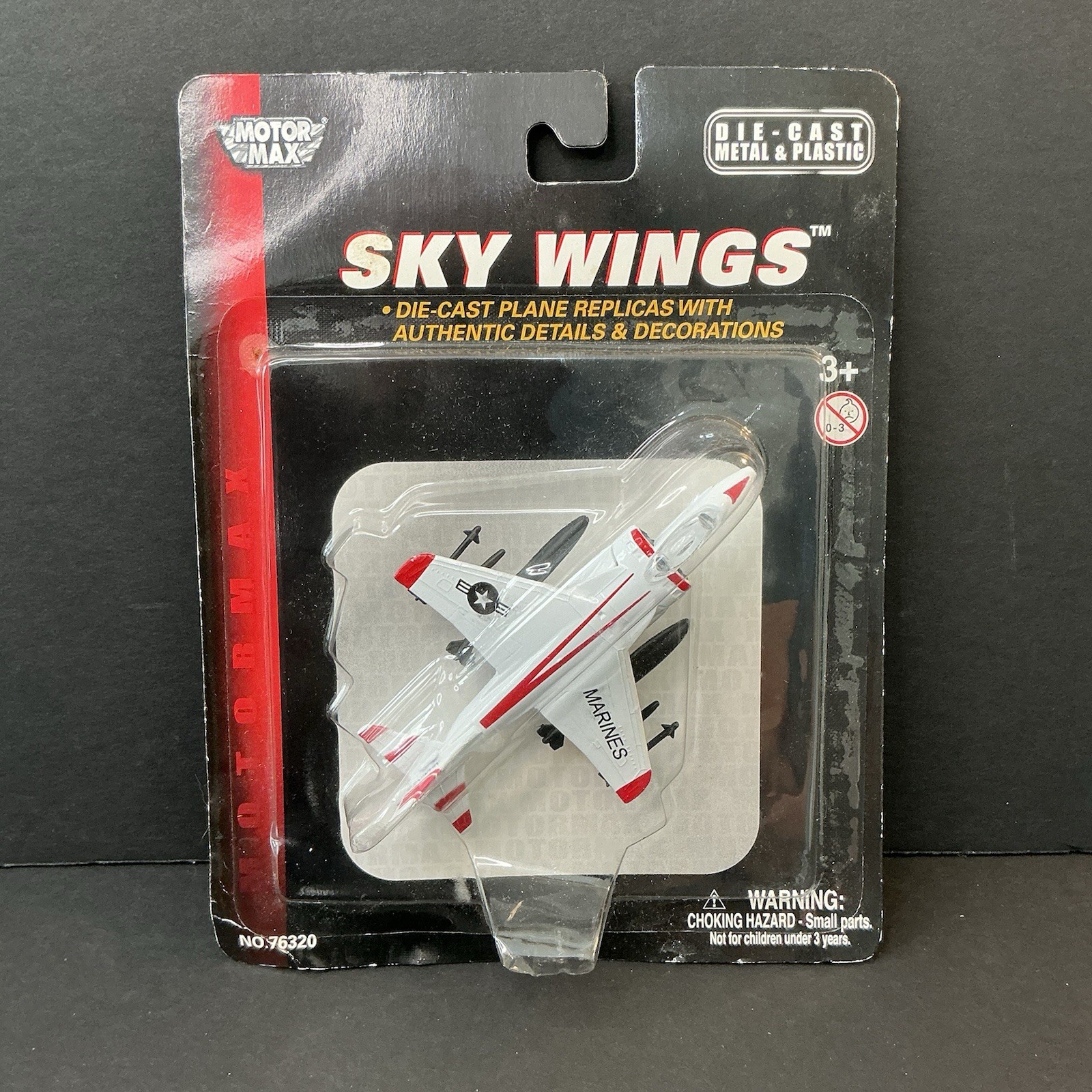 MOTOR MAX 2007 SKY WINGS MARINES DIE CAST METAL & PLASTIC MILITARY AIRCRAFT