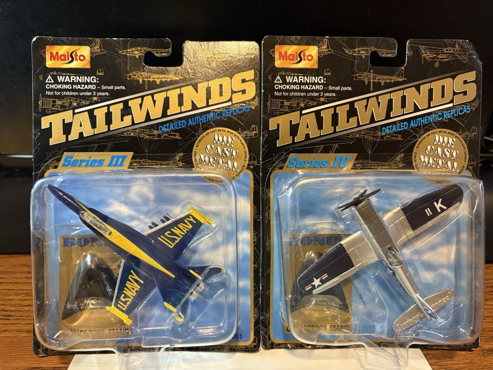 Vintage NIP ‘99Maisto Tailwinds Diecast F-18C Hornet+F4U-4 Corsair NIP RARE L-2T