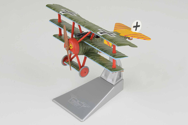 Corgi 1/48 Dr.I Triplane Airplane Luftstreitkrafte JG 1 Flying Circus