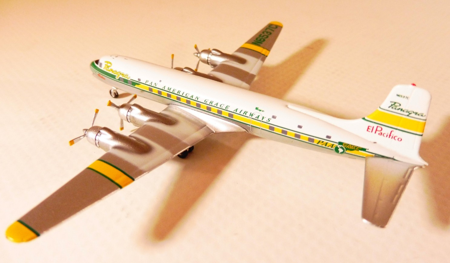 1/400 Aeroclassics Pan American-Grace Airways DC-6B “El Pacifico” Polished
