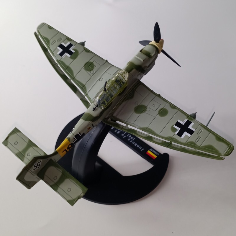 1:100 Scale Alloy Diecast Military Model WW2 Junkers JU 87 Stuka Bomber Aircraft