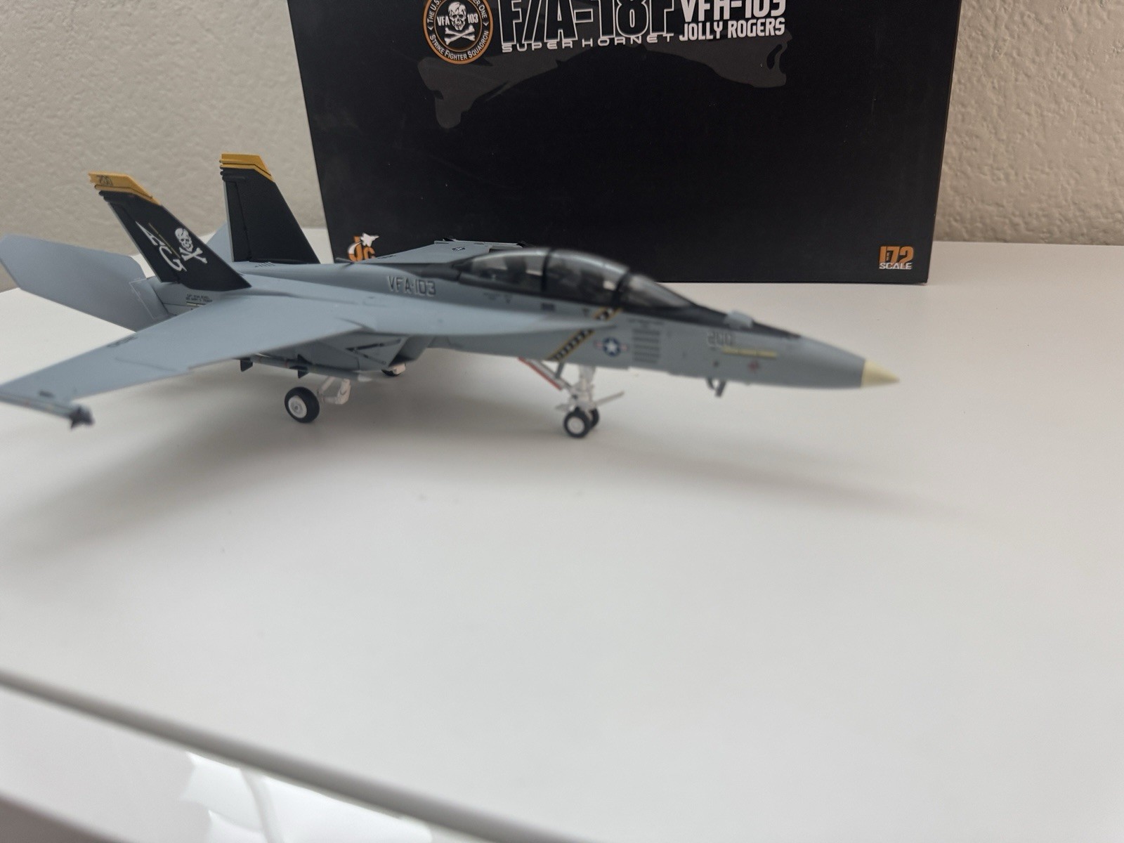 JC Wings 1/72 JCW72-F18-013 F/A-18F Super Hornet USN VFA-103 Jolly Rogers