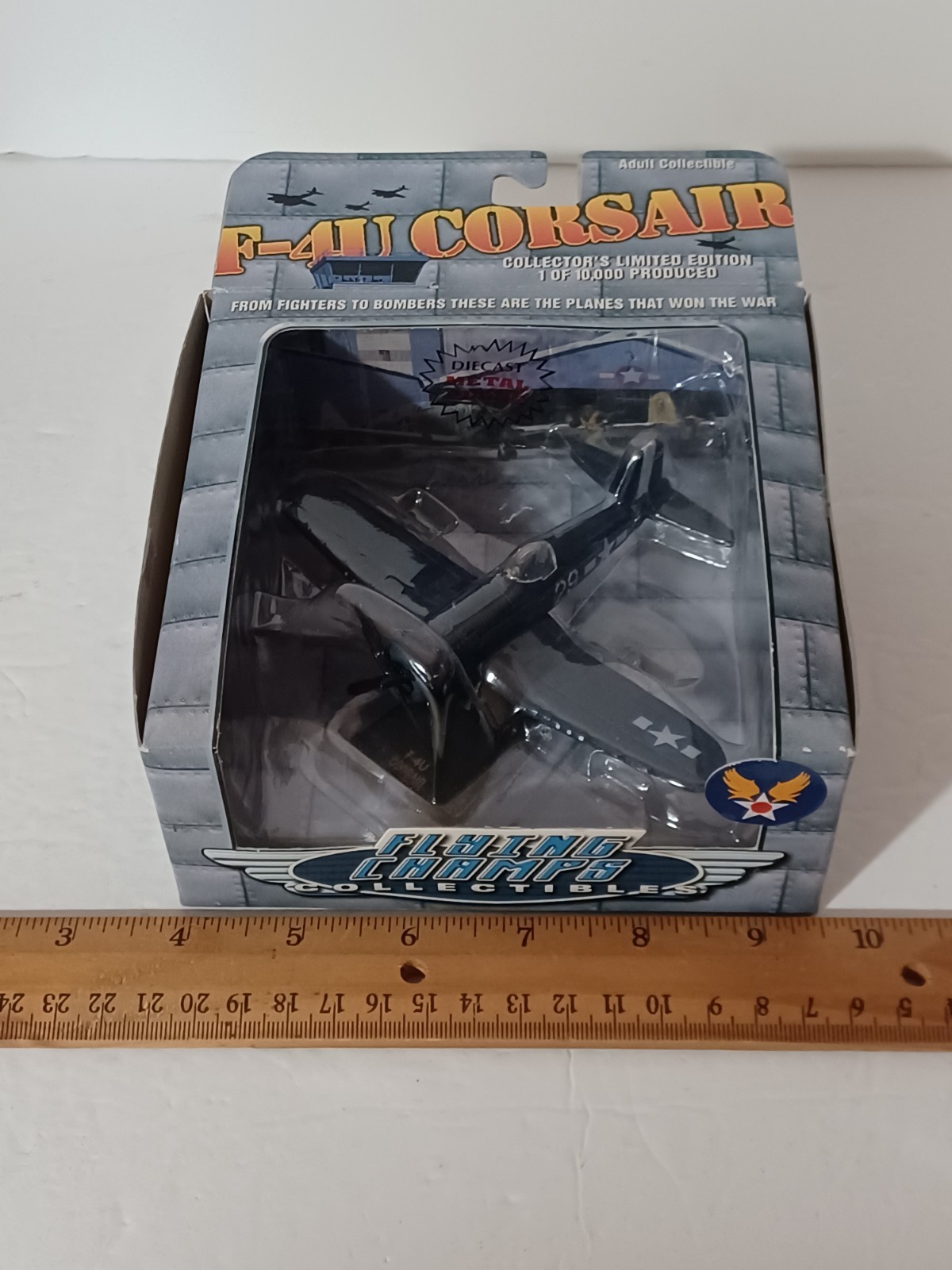1999 Flying Fighters Champions Limited Edition Diecast WWII F-4U Corsair Plane