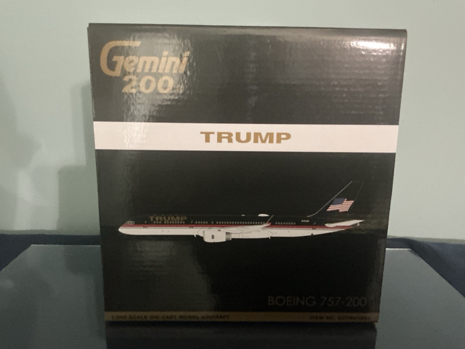 Gemini Jets Boeing 757-200 ‘Trump’ Livery 1:200 Scale G2TRU1203 N757AF