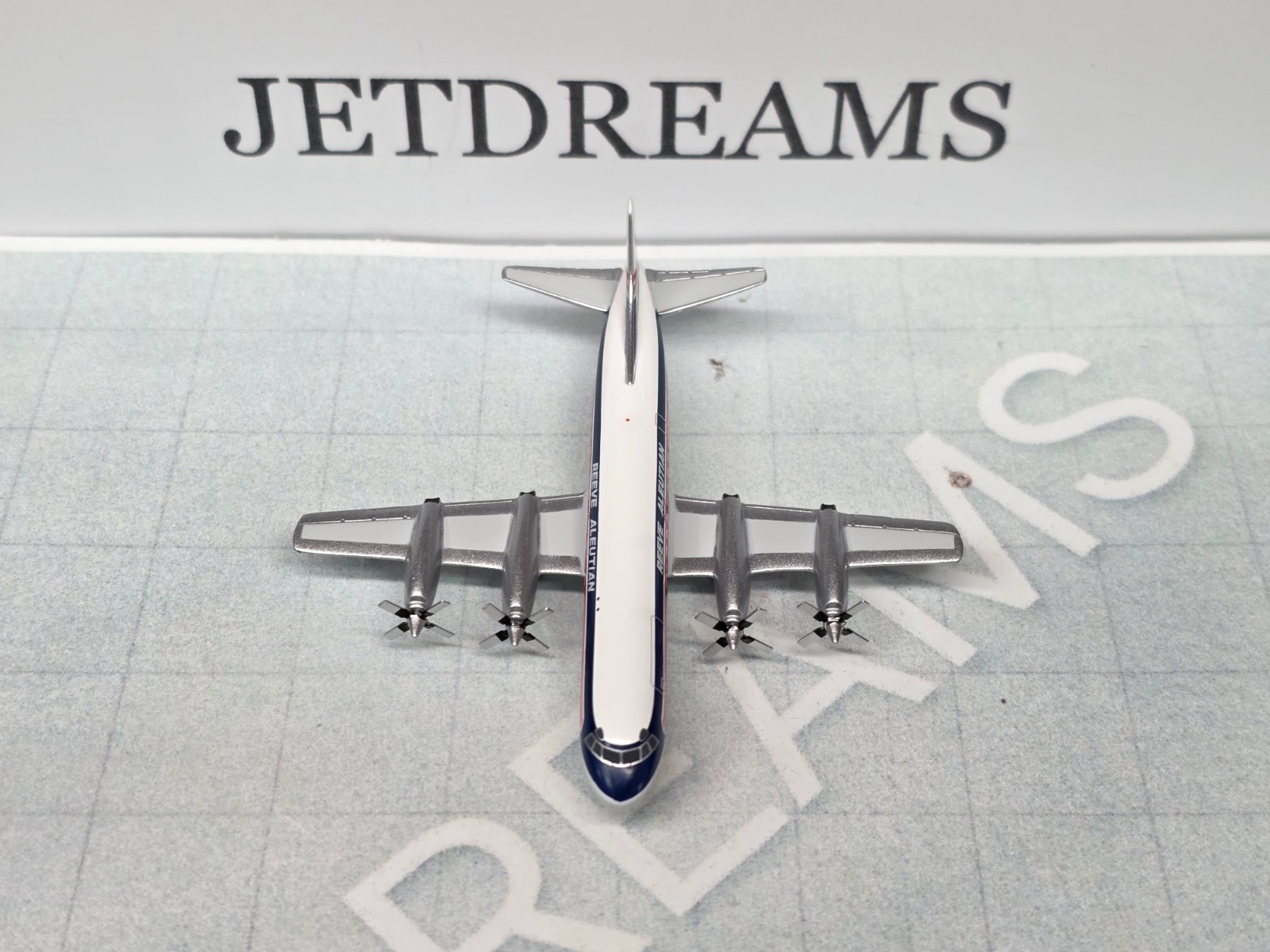 1/400 REEVE ALEUTIAN LOCKHEED L-188 / 188C 1970’S COLORS N9744C AEROCLASSICS