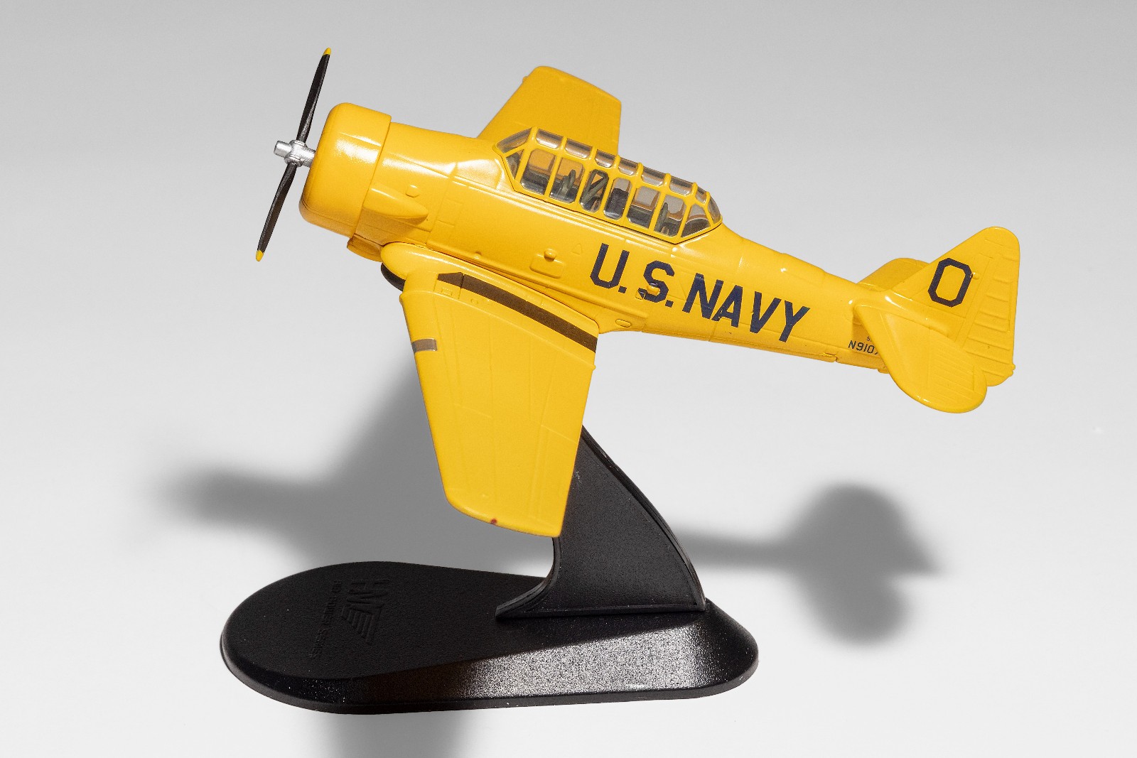 Hobby Master 1/72 SNJ-5 BLUE ANGELS BEETLE BOMB T-6 Texan Trainer HA1519 – RARE!