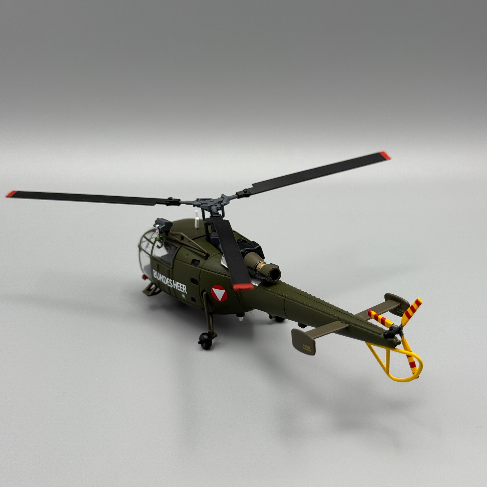 Austrian Air Force SA 316 Alouette III Helicopter Squadron Herpa 580755