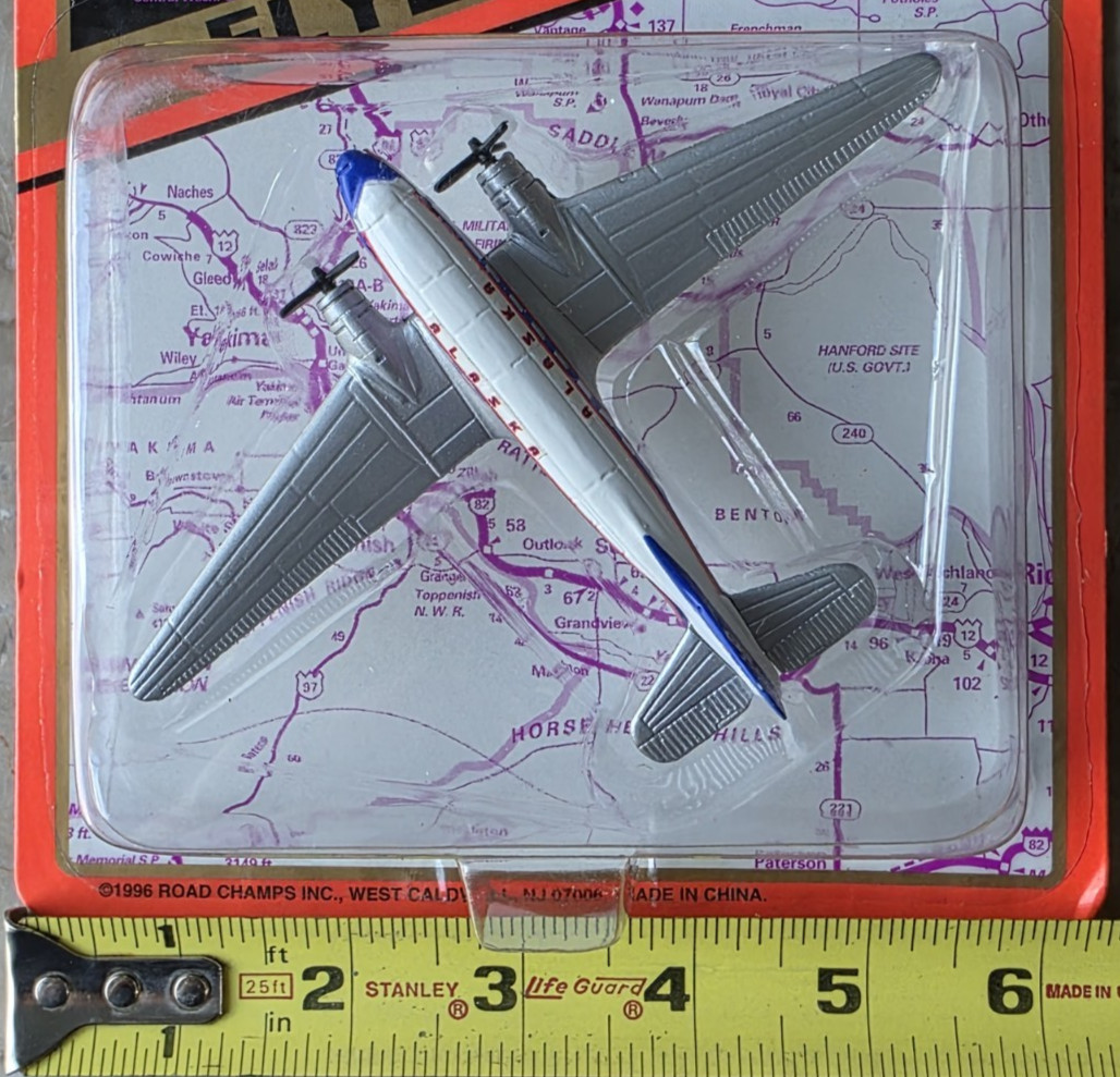 Vintage New 1996 Road Champs Flyers Diecast DC-3 Alaska Airlines 62025-4 NIP