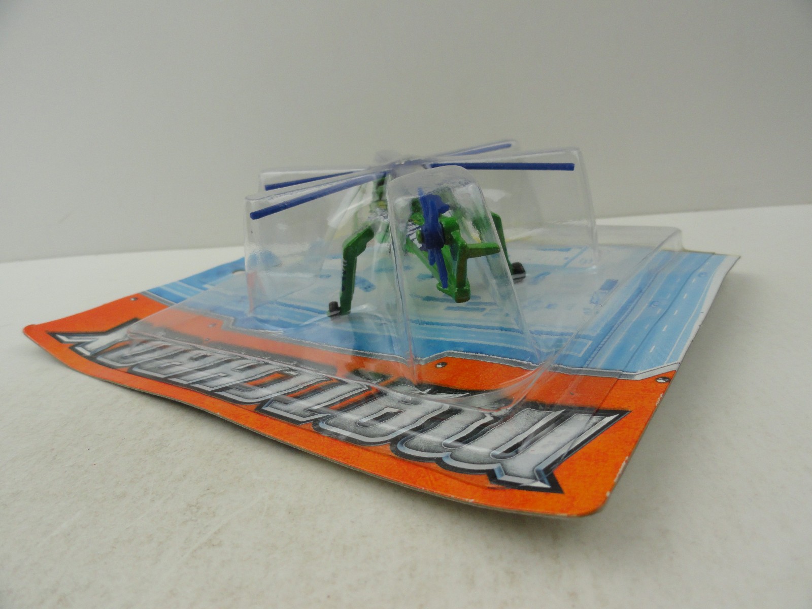 2012 Matchbox Sky Busters Construction Blade Force Helicopter (Green)